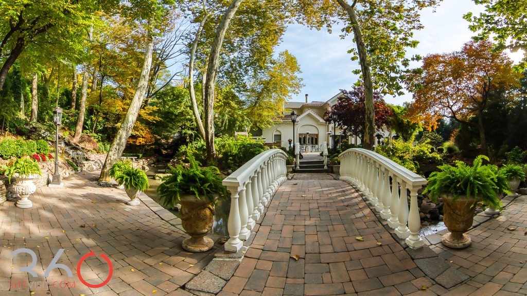 Nanina's in the park Belleville, NJ beautiful grounds. Image by 360sitevisit