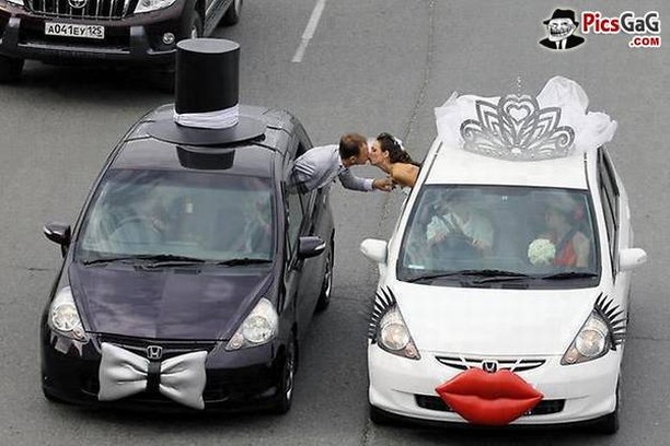 wedding meme - The first kiss