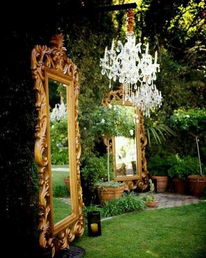 Vintage-Frames-Chandeliers for rustic wedding