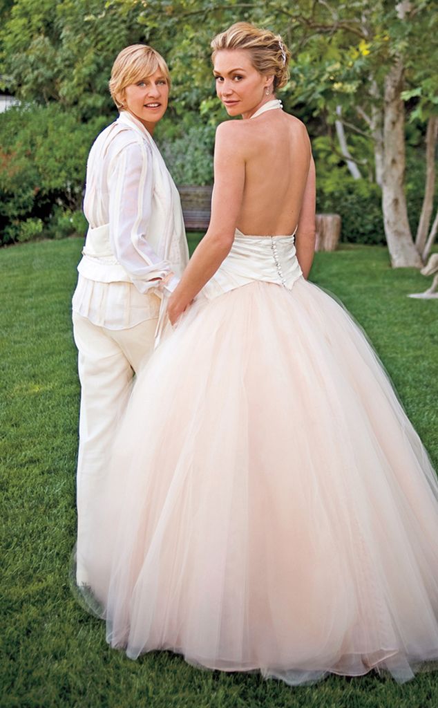 Chat show host Ellen DeGeneres and actress Portia de Rossi were married following an intimate ceremony in the grounds of their LA home.