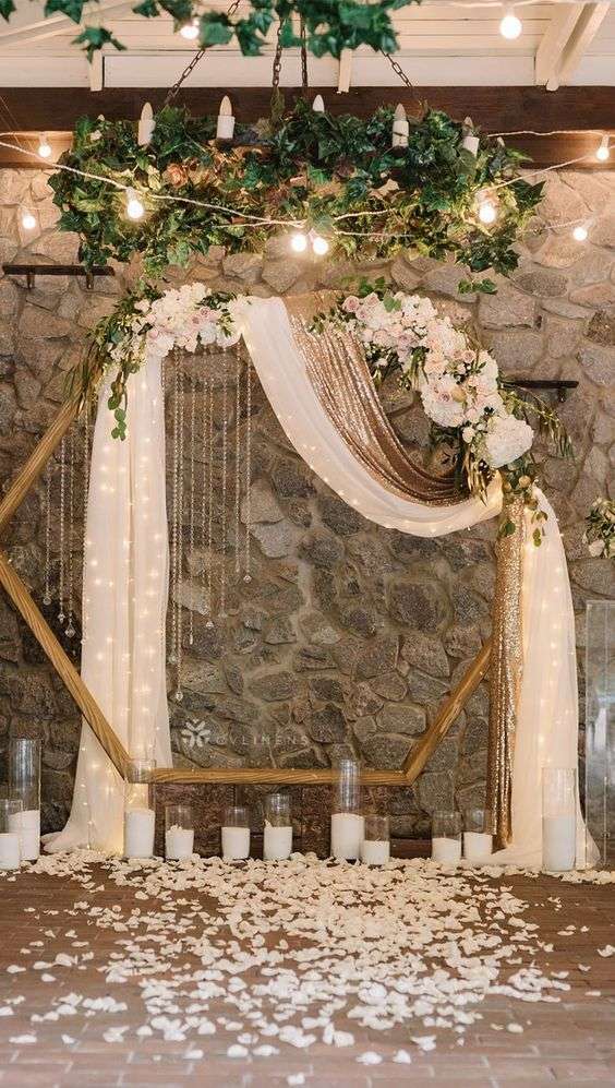 Rustic wedding decor - make a dreamy DIY backdrop