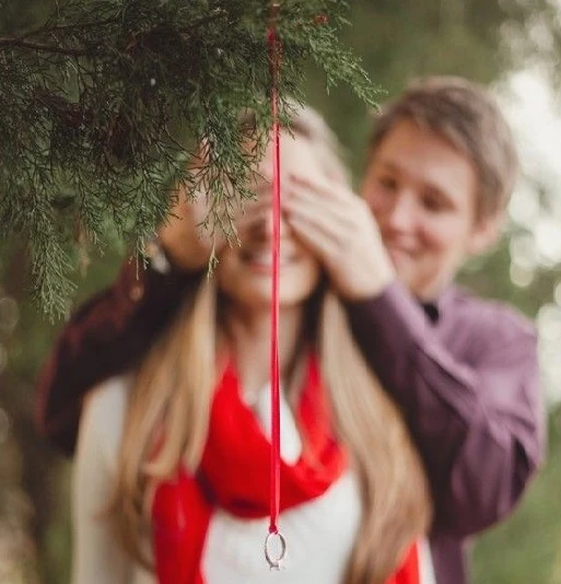 share your Holiday proposals with us