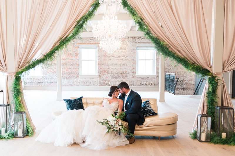Intimate-Charleston-Wedding-Inspiration-Lounge-Furniture