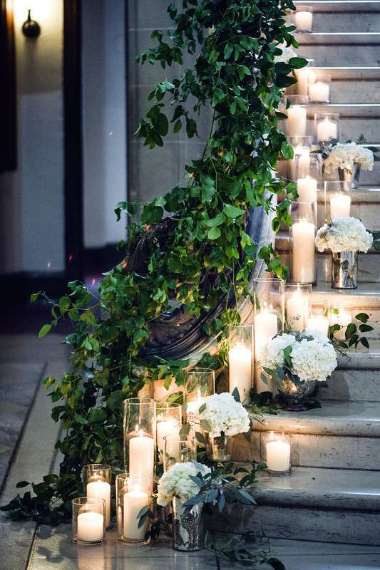 Candle decor idea for wedding