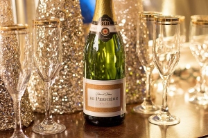 Champagne for a white winter wedding