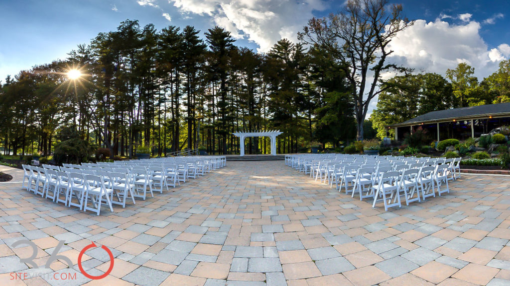 Outdoor ceremony at The Estate at Farrington Lake