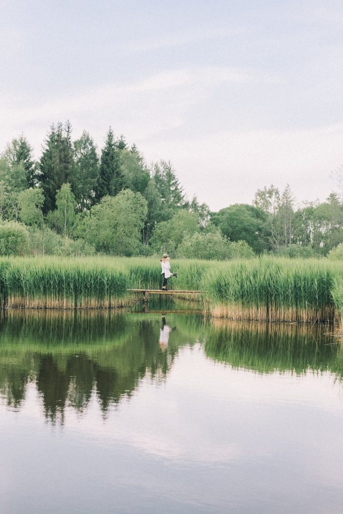 Wedding Proposal Outdoors by the Water Wedding Proposal Outdoors by the Water