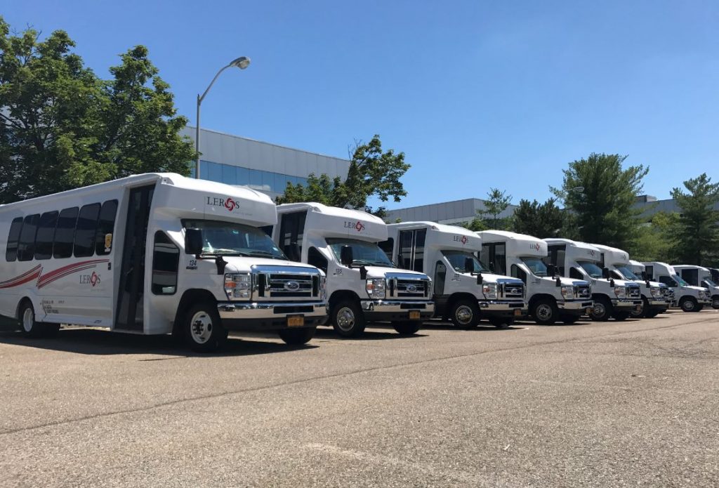 558-Leros Limousine service